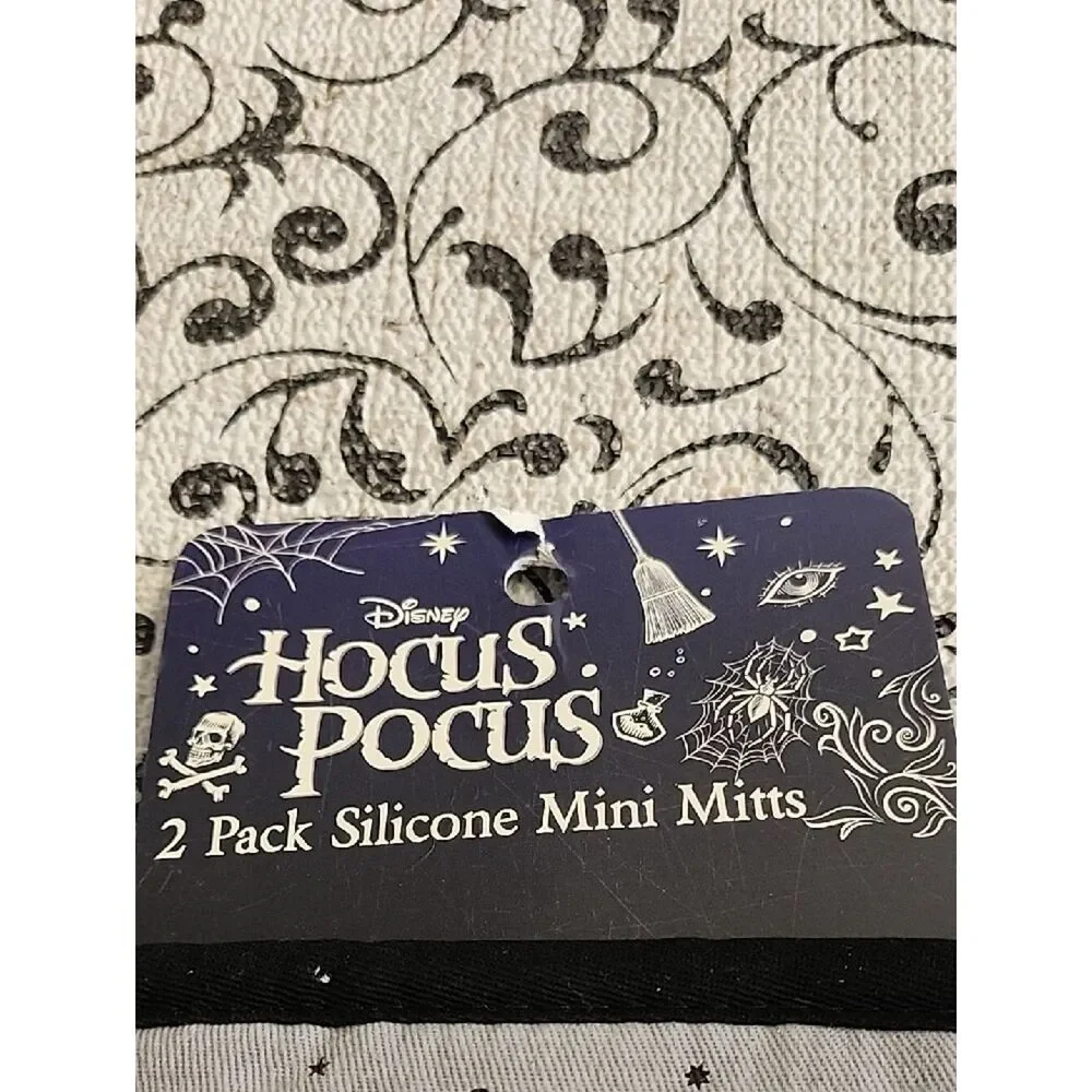 Disney Hocus Pocus Mini Silicone Mitts - Gray & Black